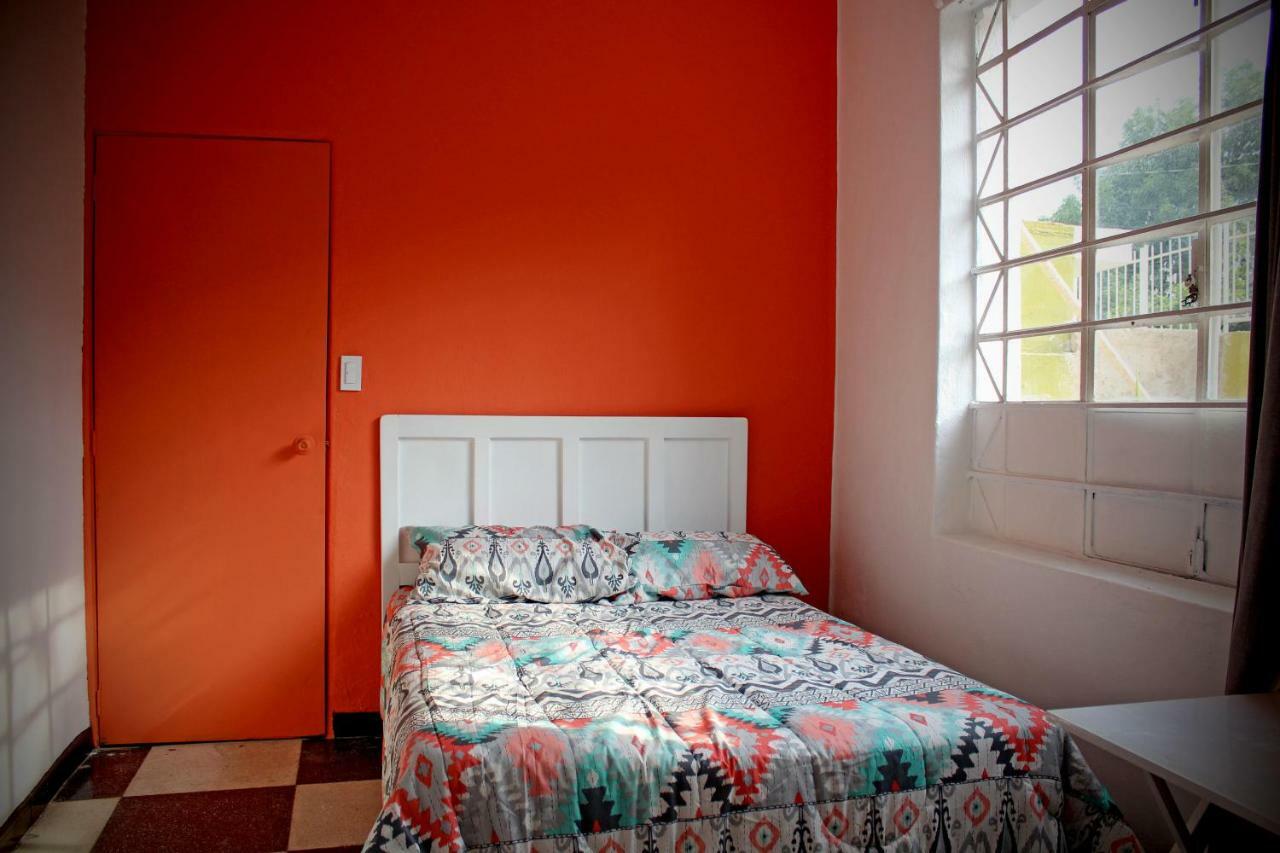 Hostal Americana Guadalajara Eksteriør billede