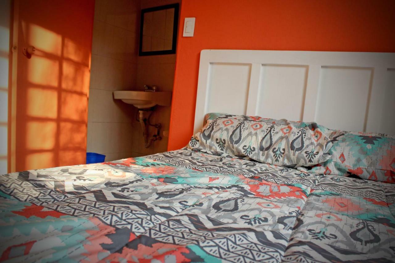 Hostal Americana Guadalajara Eksteriør billede